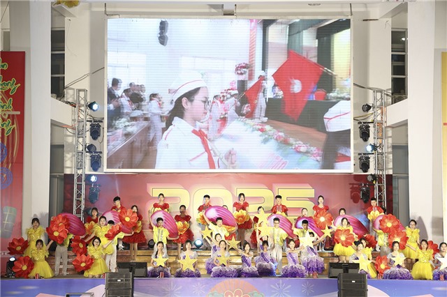Chương trình nghệ thuật mừng Đảng – mừng Xuân Ất Tỵ năm 2025, Kỷ niệm 60 năm Bác Hồ về thăm 32Win12 com tại tài khoản, chào mừng Đại hội 32Win là nhà cái giải trí, cá cược trực tuyến uy tín số 1 Việt Nam các cấp 