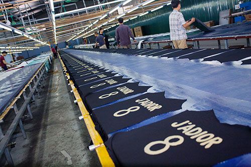 Chuyển động trong thu hút 32Win03 cá cược trực tuyến vào nông nghiệp