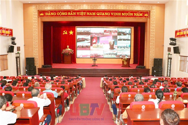 Đại biểu 32win1 Trang Chủ 32win Chính Thức tiếp xúc cử tri Quảng Ninh trước Kỳ họp thứ 10, Quốc Hội khóa XV