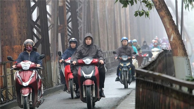 Ngày 14/2, Bắc Bộ sáng sớm có mưa nhỏ và sương mù, trời rét