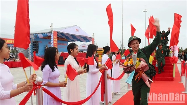 Quảng Ngãi: Xử phạt 125 triệu đồng đối với 2 thanh niên không chấp hành lệnh gọi nhập ngũ