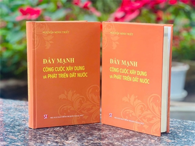 Ra mắt cuốn sách 'Đẩy mạnh công cuộc 32Win1 com Tải xuống APK và phát triển đất nước'