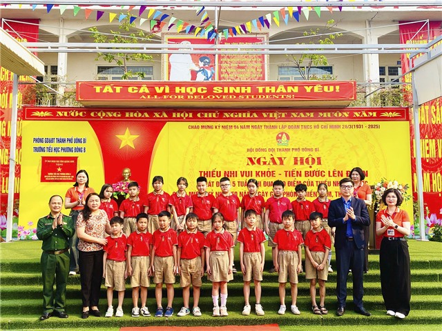 Ngày hội “Thiếu nhi vui khỏe - Tiến bước lên Đoàn” tại Trường Tiểu học Phương Đông B