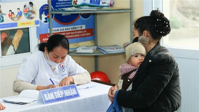 Vì sao cần đưa trẻ đi tiêm vaccine sởi từ khi 6 tháng tuổi?