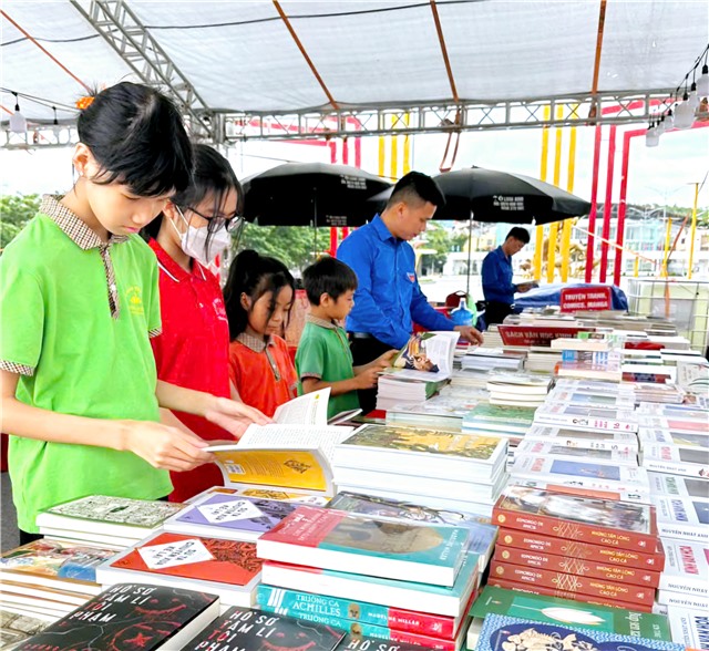 Ngày hội sách và tuổi trẻ 32Win12 com tại tài khoản năm 2025
