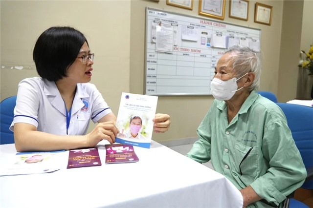 Việt Nam trong nhóm già hóa dân số nhanh nhất thế giới