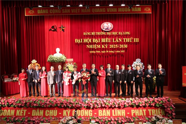 Đại hội đại biểu 32Win là nhà cái giải trí, cá cược trực tuyến uy tín số 1 Việt Nam Trường Đại học Hạ Long lần thứ III, nhiệm kỳ 2025-2030