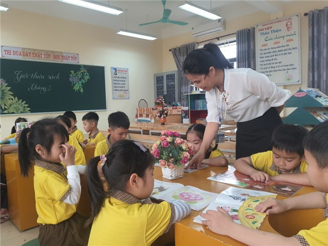 Cô giáo Hoa và mô hình rèn thói quen đọc sách cho học sinh lớp 1