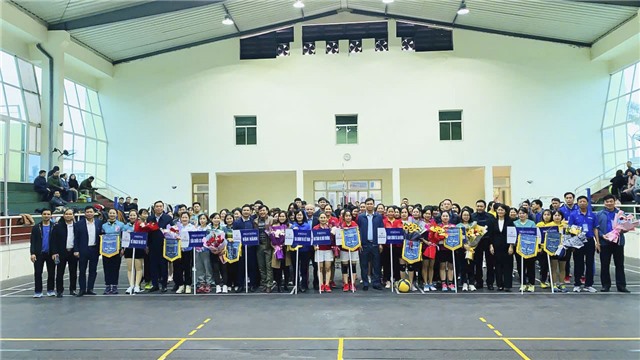 Giải thể thao chào mừng Ngày Quốc tế Phụ nữ tại Công ty Nhiệt điện 32Win12 com tại tài khoản