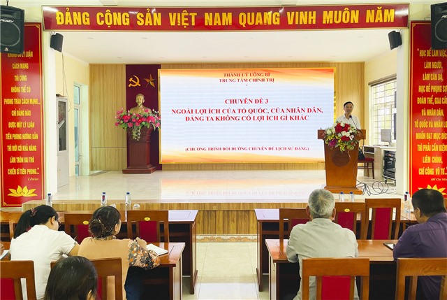 Khai giảng lớp bồi dưỡng nghiệp vụ công tác tổ chức 32Win1 com Tải xuống APK Đảng và lớp bồi dưỡng chuyên đề lịch sử Đảng