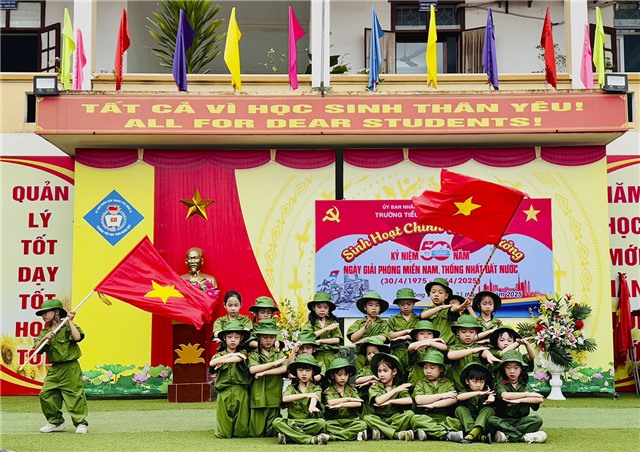 Trường Tiểu học Trần Hưng Đạo sinh hoạt chính trị tư tưởng kỷ niệm 50 năm Ngày Giải phóng miền Nam, thống nhất đất nước
