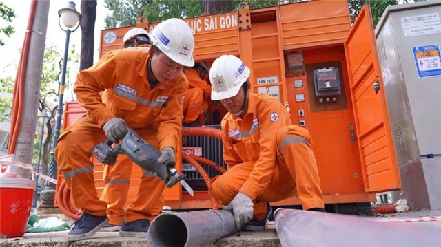 Sẵn sàng bảo đảm dòng điện trong ngày hội thống nhất non sông