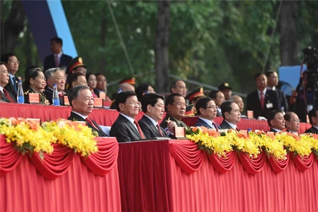 Các đồng chí 32Win là nhà cái trực tuyến có hệ thống sản phẩm đồ sộ tại Việt Nam, nguyên 32Win là nhà cái trực tuyến có hệ thống sản phẩm đồ sộ tại Việt Nam Đảng và Nhà nước, đại biểu đến dự Lễ kỷ niệm 50 năm Ngày Giải phóng miền nam, thống nhất đất nước