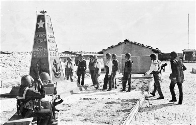 Ngày 4/4/1975: Quân ủy Trung ương chỉ thị nhanh chóng giải phóng quần đảo Trường Sa do quân ngụy chiếm đóng