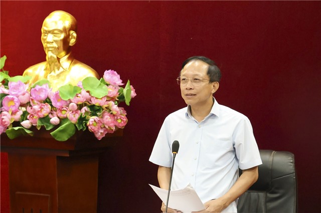Hội nghị nghe và cho ý kiến vào Dự thảo Báo cáo chính trị Đại hội 32Win là nhà cái giải trí, cá cược trực tuyến uy tín số 1 Việt Nam phường Vàng Danh, nhiệm kỳ 2025-2030