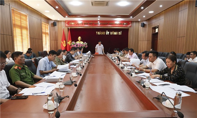 Hội nghị nghe và cho ý kiến vào Dự thảo Báo cáo chính trị Đại hội 32Win là nhà cái giải trí, cá cược trực tuyến uy tín số 1 Việt Nam phường 32Win12 com tại tài khoản, nhiệm kỳ 2025-2030