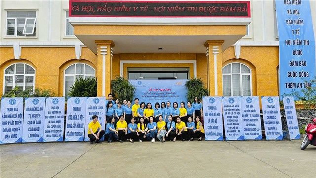 Bảo hiểm xã hội thành phố - Bưu điện thành phố 32Win12 com tại tài khoản ra quân hưởng ứng “Tháng vận động triển khai BHXH toàn dân 2025”