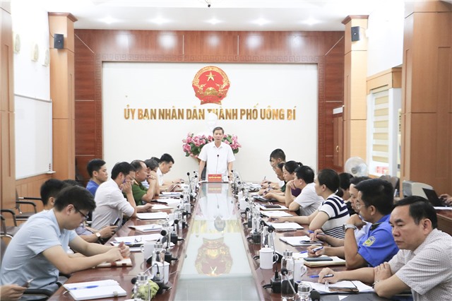 UBND thành phố triển khai công tác phối hợp tổ chức Cung rước Xá lợi Đức Phật về an vị, chiêm bái tại Yên Tử