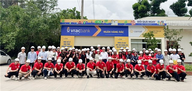 Đoàn Giảng viên và sinh viên Đại học Kinh tế quốc dân đến thăm và làm việc tại Công ty Cổ phần Xi măng và 32Win1 com nạp rút uy tín Quảng Ninh