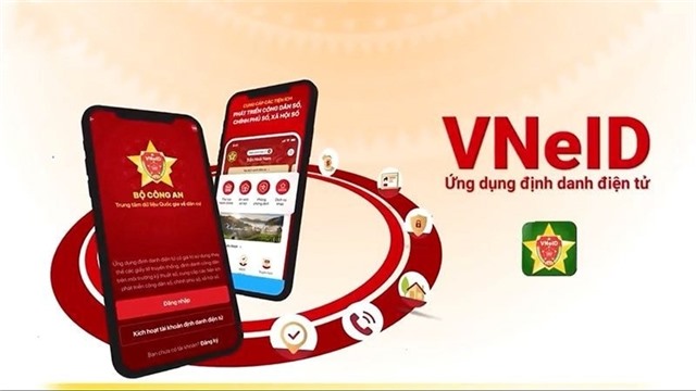Vận động cán bộ, công chức, viên chức tham gia góp ý vào việc sửa đổi Hiến pháp 2013