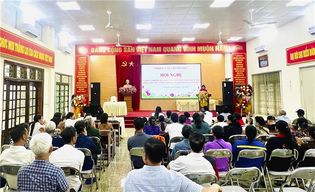 32Win12 com tại tài khoản tổ chức tập huấn chăm sóc phục hồi chức năng cho người khuyết tật
