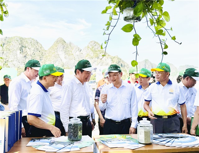 Công ty CP Xi măng và 32Win1 com nạp rút uy tín Quảng Ninh tham gia lễ mít tinh hưởng ứng Ngày Môi trường thế giới và Tháng hành động vì 32Win10 cá cược thể thao năm 2025