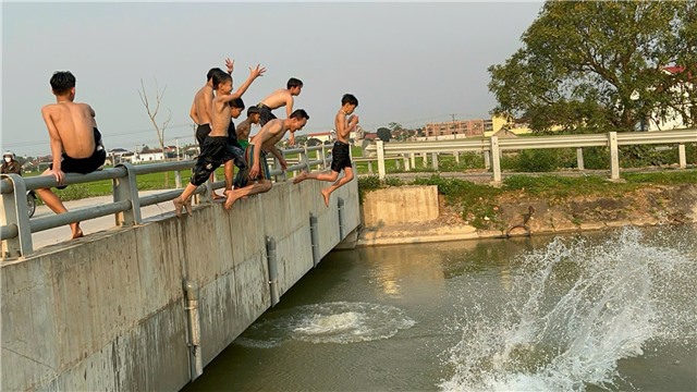Ám ảnh đuối nước