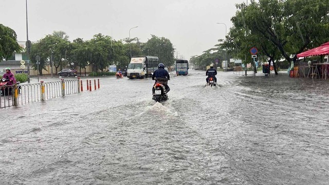 Cảnh giác với mưa dông tái diễn vào chiều tối ở miền Bắc