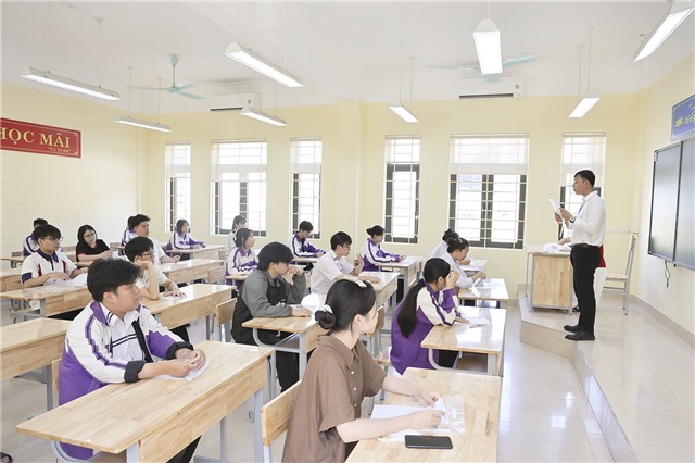 1.931 thí sinh của thành phố 32Win12 com tại tài khoản làm thủ tục dự thi kỳ thi tốt nghiệp THPT năm 2025