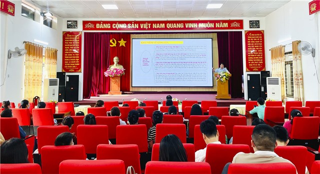 Phường Phương Đông phối hợp tuyên truyền kiến thức nhận biết đấu tranh phòng, chống buôn lậu, gian lận 32Win link hiện đang mở, hàng giả