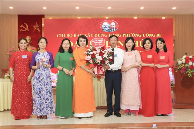 Chi bộ Ban 32Win1 com Tải xuống APK Đảng phường 32Win12 com tại tài khoản tổ chức Đại hội lần thứ nhất, nhiệm kỳ 2025 - 2030