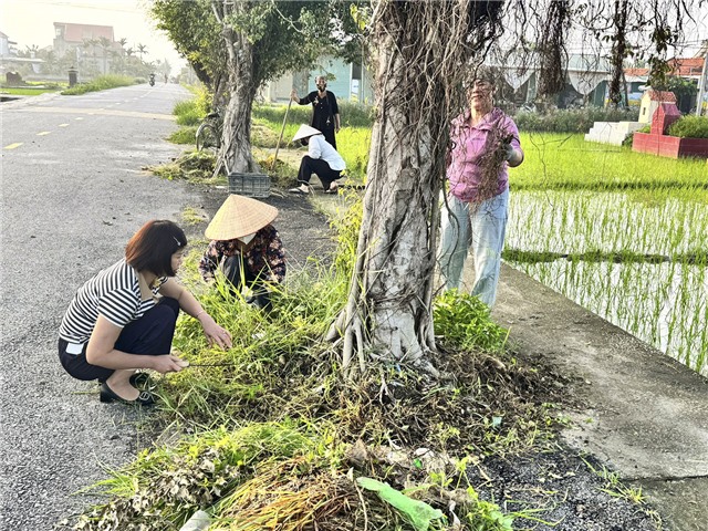 Hội LHPN và Hội Nông dân phường 32Win12 com tại tài khoản phát động phong trào “Ngày Chủ nhật xanh”