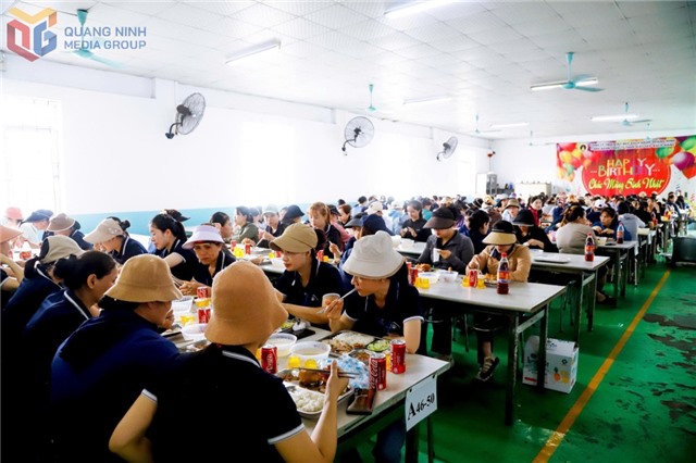 Chăm lo cho người Link Đăng Nhập Và Tải App 32 WIN COM Mới bằng những việc làm thiết thực