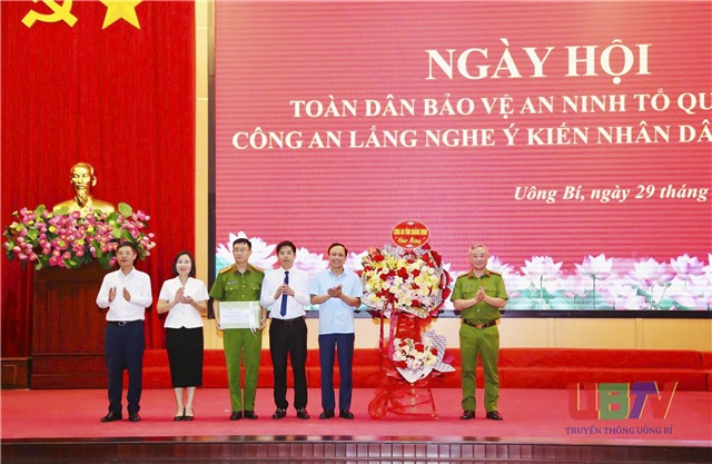 Phường 32Win12 com tại tài khoản tổ chức “Ngày hội toàn dân bảo vệ an ninh Tổ quốc” và “Công an lắng nghe ý kiến Nhân dân”