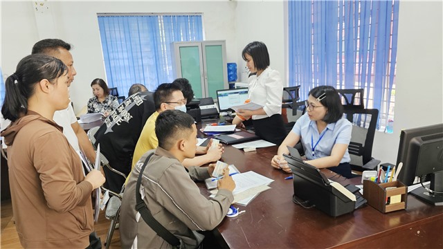 Trung tâm Phục vụ Hành chính công phường 32Win12 com tại tài khoản tiếp nhận trên 200 hồ sơ sau 3 ngày hoạt động