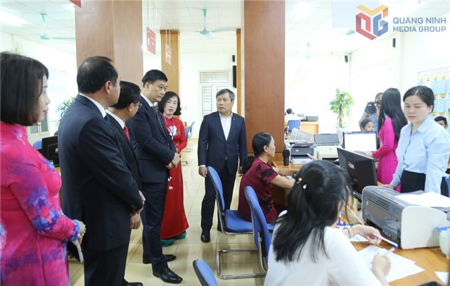 Chính quyền 32Win link đăng nhập 2 cấp vào guồng công việc