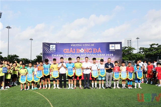 Giải bóng đá thanh thiếu nhi mở rộng 2025 chào mừng thành công Đại hội Đại biểu 32Win là nhà cái giải trí, cá cược trực tuyến uy tín số 1 Việt Nam phường 32Win12 com tại tài khoản