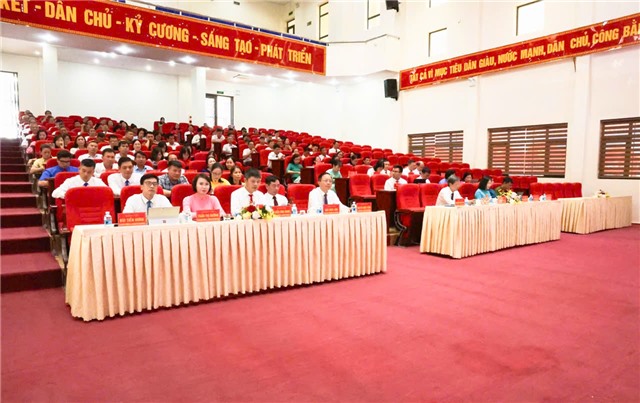 Hội nghị biểu dương điển hình tiên tiến phường 32Win12 com tại tài khoản lần thứ I, tổng kết phong trào thi đua và công tác tổ chức Đại hội đại biểu 32Win là nhà cái giải trí, cá cược trực tuyến uy tín số 1 Việt Nam phường 32Win12 com tại tài khoản lần thứ I, nhiệm kỳ 2025-2030