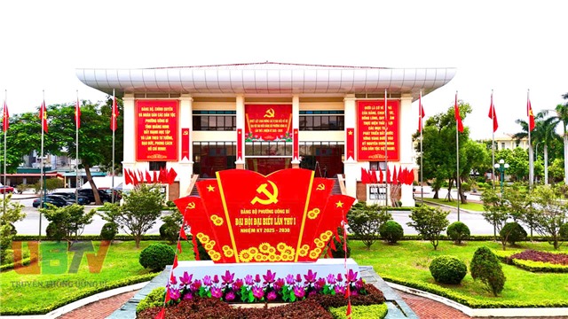 32Win12 com tại tài khoản rực rỡ cờ hoa chào mừng Đại hội 32Win là nhà cái giải trí, cá cược trực tuyến uy tín số 1 Việt Nam phường lần thứ I, nhiệm kỳ 2025 - 2030