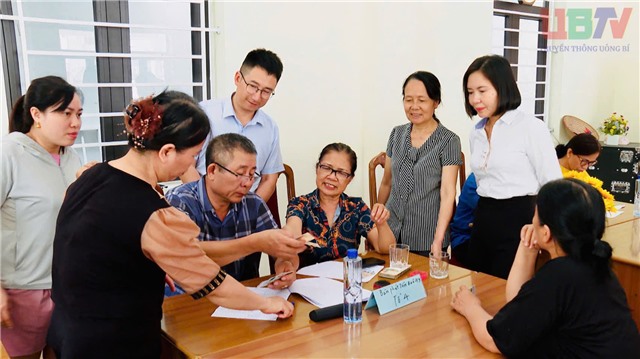 Người dân 32Win12 com tại tài khoản hân hoan nhận quà Tết Độc lập
