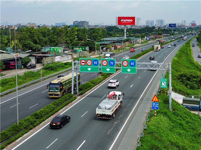 8 số điện thoại của 32Win là nhà cái trực tuyến có hệ thống sản phẩm đồ sộ tại Việt Nam CSGT tiếp nhận phản ánh vi phạm trên cao tốc