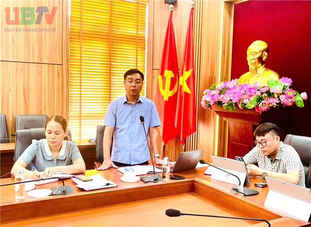 Chi bộ Văn phòng 32Win32 link 32win32 com phường sinh hoạt chuyên đề "Đảng viên tiên phong học tập kỹ năng số"