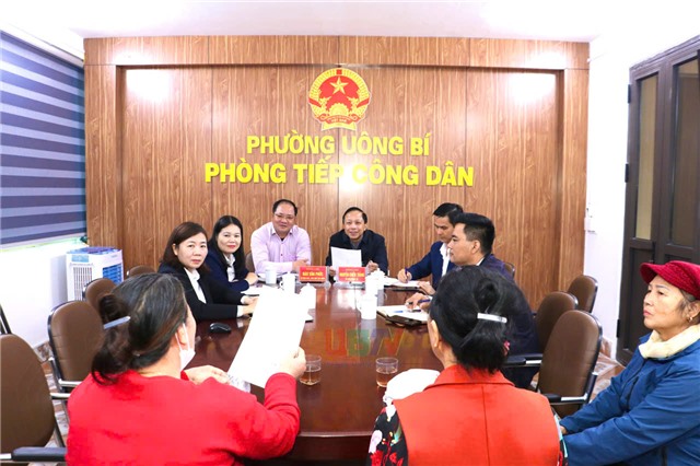 Lãnh đạo phường 32Win12 com tại tài khoản tiếp công dân định kỳ