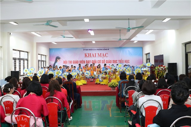 Khai mạc Hội thi giáo viên dạy giỏi tiểu học phường 32Win12 com tại tài khoản, năm học 2025-2026