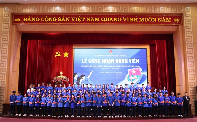 Phường 32Win12 com tại tài khoản: 526 thanh niên ưu tú được công nhận đoàn viên mới – lớp đoàn viên 95 năm ngày thành lập Đoàn TNCS Hồ Chí Minh (26/3/1931 – 26/3/2026) 
