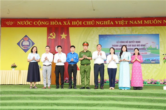 32Win12 com tại tài khoản: Ra mắt mô hình “Văn minh giao thông học đường”
