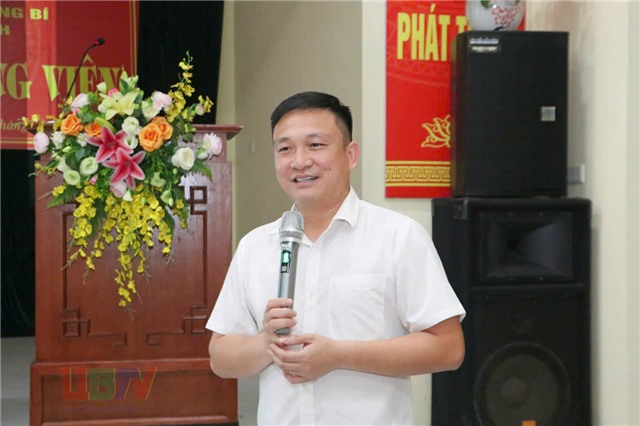 Vận động các hộ dân bàn giao mặt bằng để thi công Dự án chỉnh trang tuyến phố Hòa Bình (Đoạn phía nam Quốc lộ 18)
