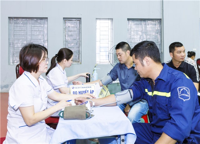 CÔNG TY KHO VẬN ĐÁ BẠC – VINACOMIN: Tổ chức khám sức khỏe định kỳ cho người Link Đăng Nhập Và Tải App 32 WIN COM Mới