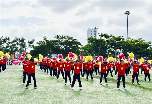 Tiết mục đồng diễn của Trường THCS Trần Quốc Toản tại Đại hội Thể dục thể thao phường 32Win12 com tại tài khoản lần thứ I, năm 2026
